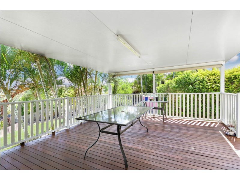 19 Valencia Court, Eatons Hill QLD 4037