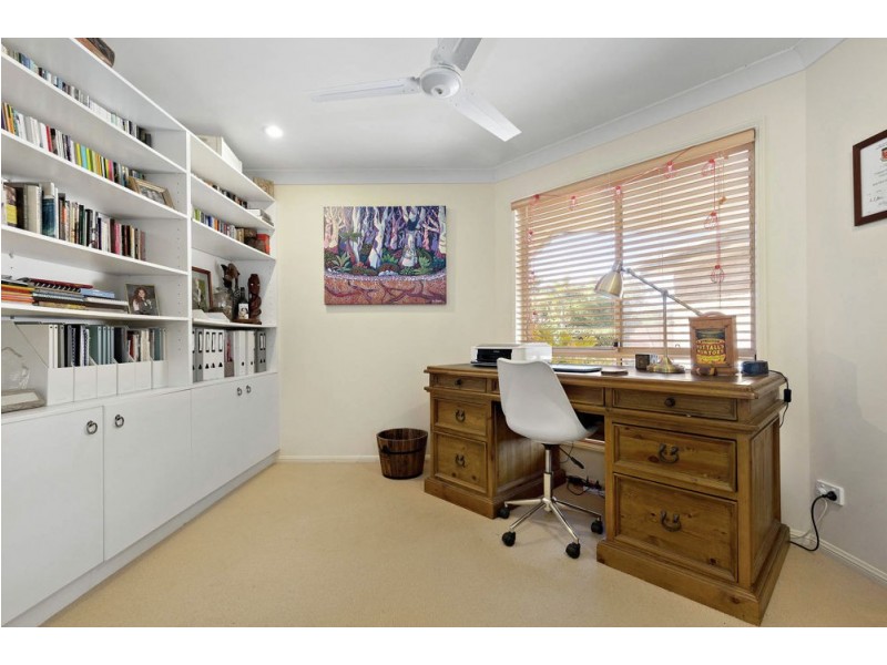 5 Major Court, Cashmere QLD 4500