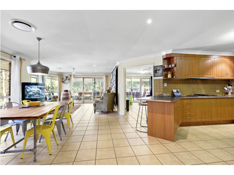 5 Major Court, Cashmere QLD 4500