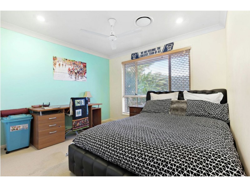 5 Major Court, Cashmere QLD 4500