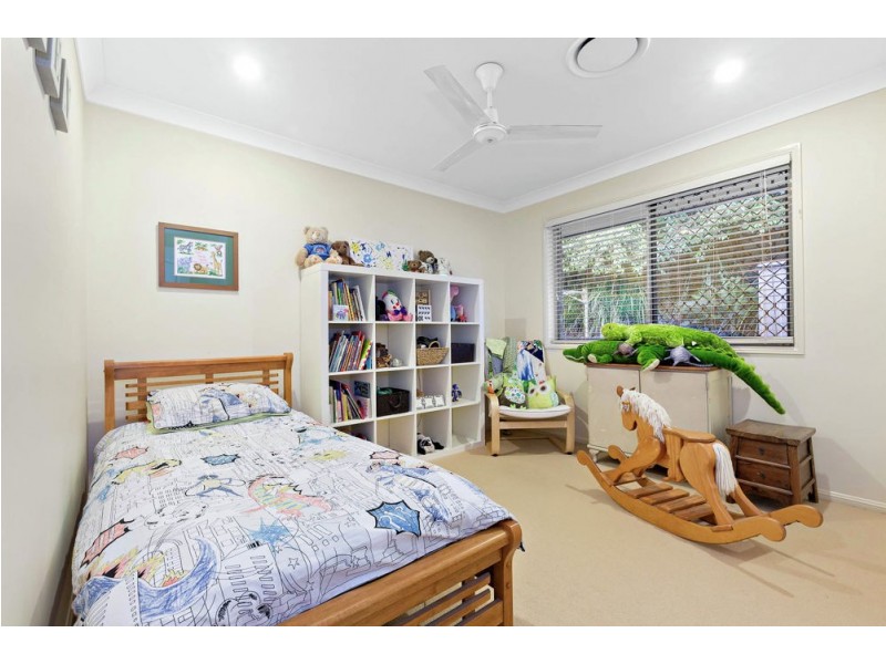 5 Major Court, Cashmere QLD 4500