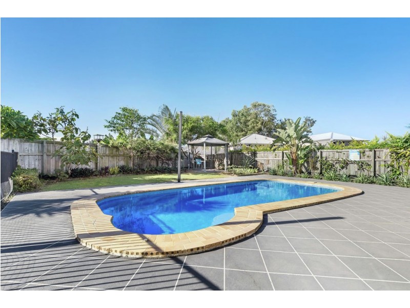 6 Kangaroo Street, North Lakes QLD 4509