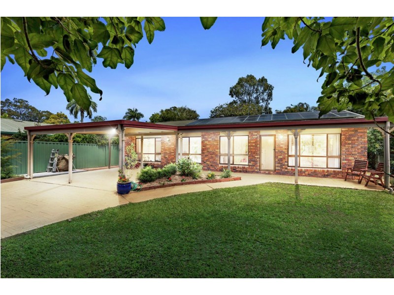 9 Brittainy Street, Petrie QLD 4502