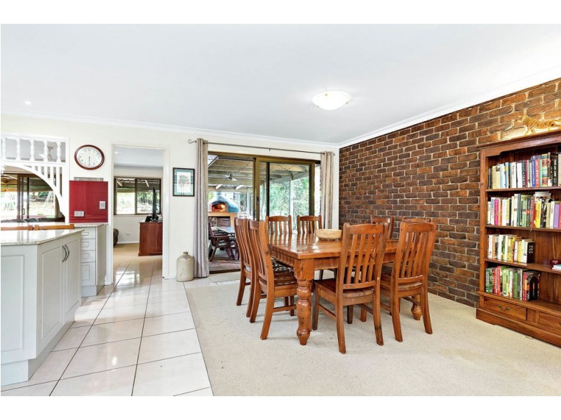 9 Brittainy Street, Petrie QLD 4502