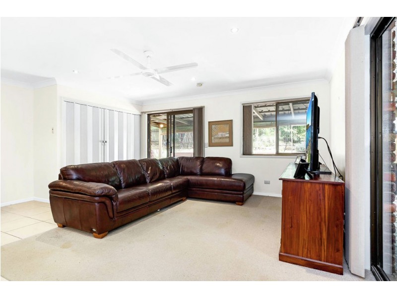 9 Brittainy Street, Petrie QLD 4502