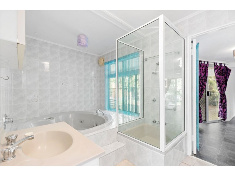 15 Whiteside Road, Whiteside QLD 4503