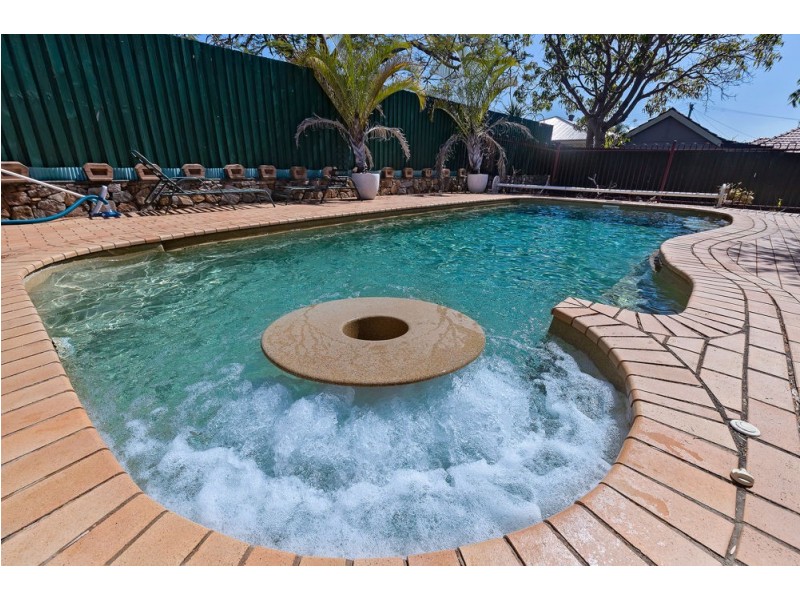 16 Hellen Street, Bald Hills QLD 4036