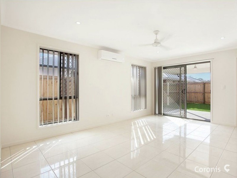 2/25 Fern Parade, Griffin QLD 4503