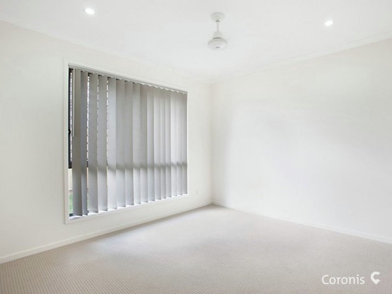 2/25 Fern Parade, Griffin QLD 4503