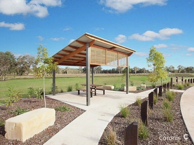 2/25 Fern Parade, Griffin QLD 4503