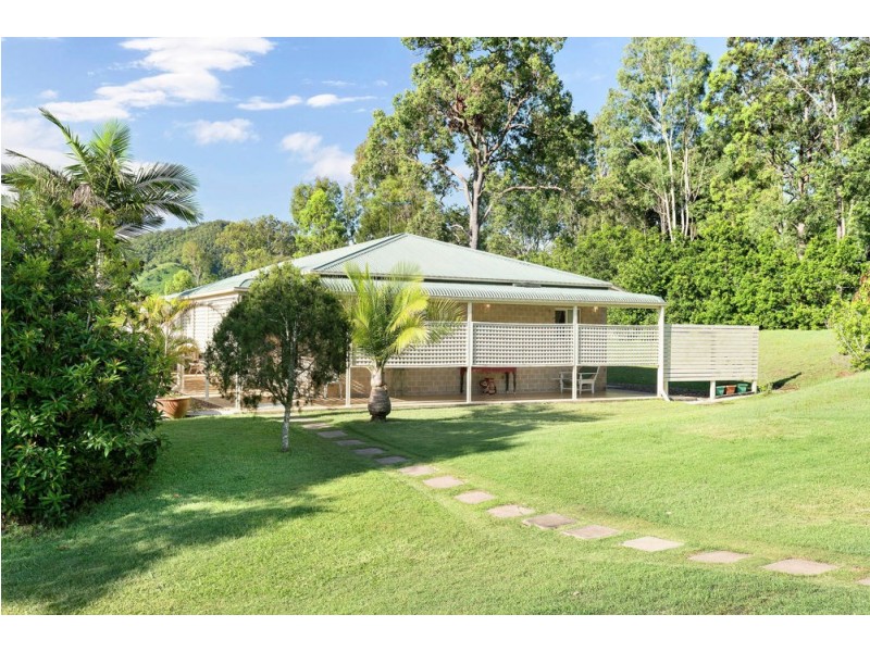 4 Tea Tree Close, Samford Valley QLD 4520