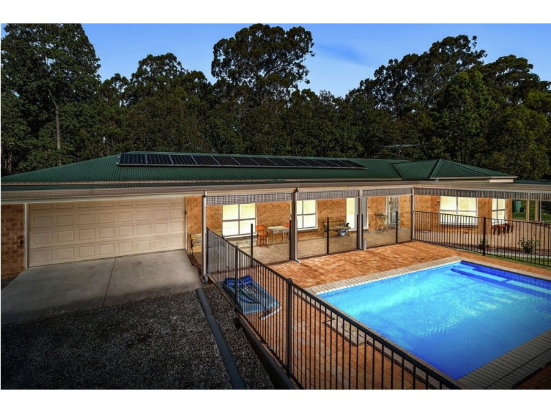 4 Tea Tree Close, Samford Valley QLD 4520