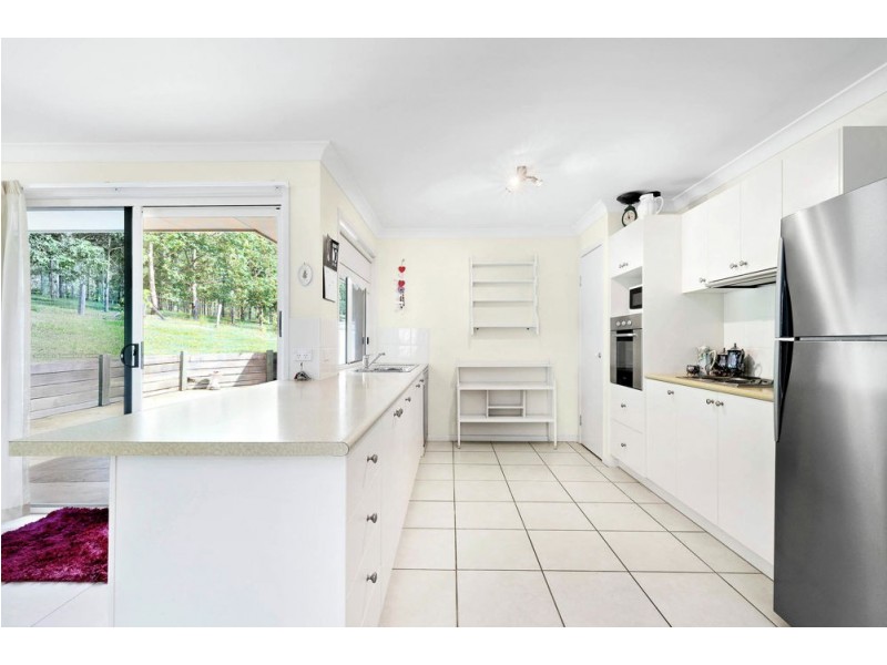 4 Tea Tree Close, Samford Valley QLD 4520