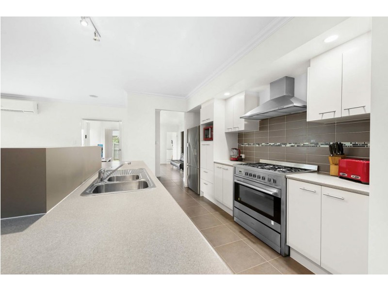 16 Michael David Drive, Warner QLD 4500