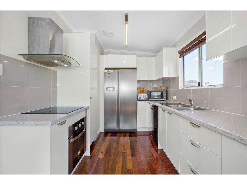 8 Paul Street, Kallangur QLD 4503