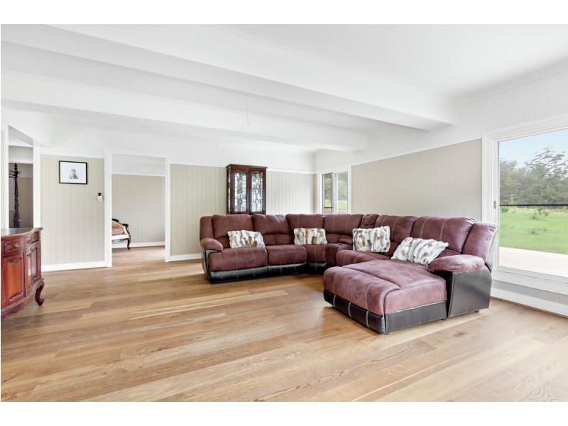 1 Chambers Road, Mount Pleasant QLD 4521