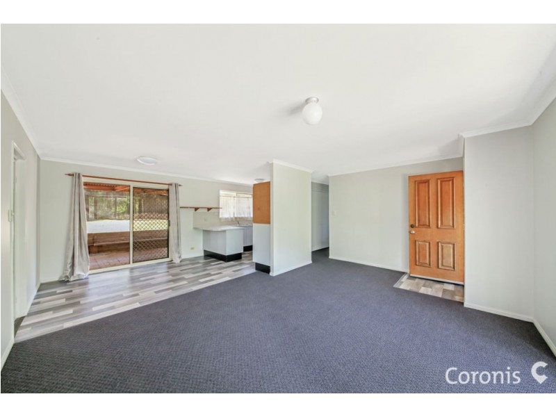 10 Falcon Court, Kallangur QLD 4503
