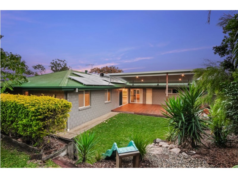 3 Avandel Court, Eatons Hill QLD 4037