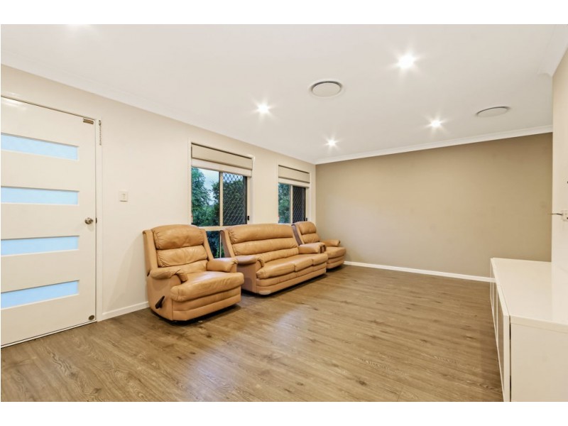 3 Avandel Court, Eatons Hill QLD 4037