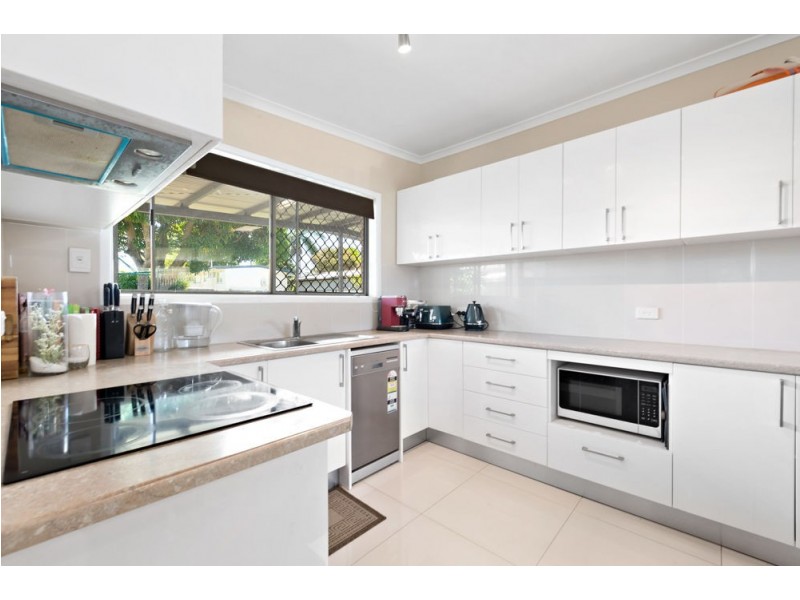 21 Bateman Street, Strathpine QLD 4500