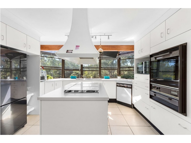 31 Branch Creek Road, Clear Mountain QLD 4500