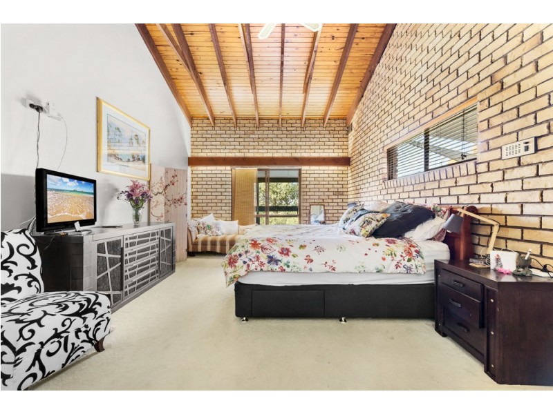 31 Branch Creek Road, Clear Mountain QLD 4500