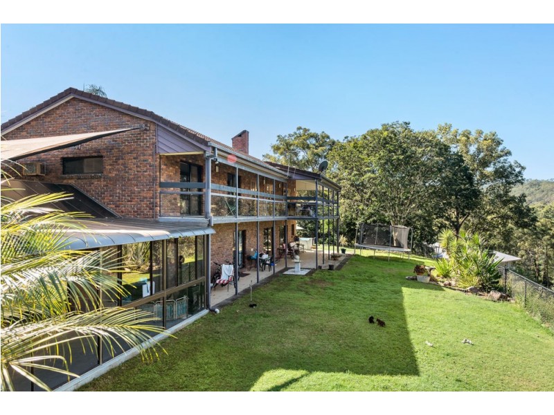 31 Branch Creek Road, Clear Mountain QLD 4500