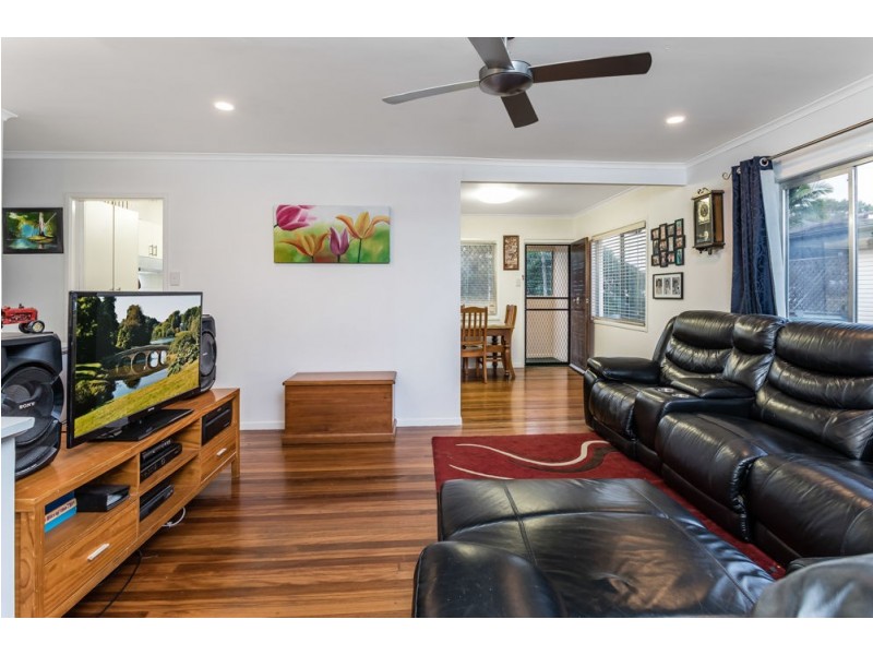 17 Lord Byron Parade, Strathpine QLD 4500