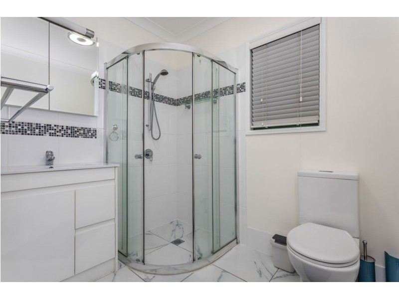 17 Lord Byron Parade, Strathpine QLD 4500