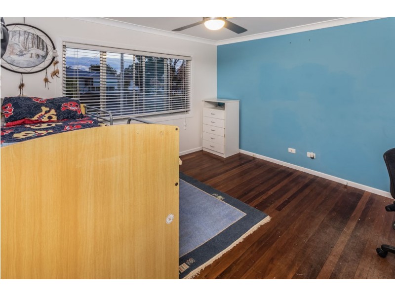 17 Lord Byron Parade, Strathpine QLD 4500