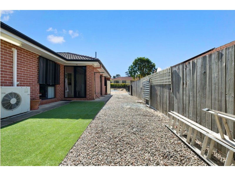 35 Kirri Avenue, Petrie QLD 4502