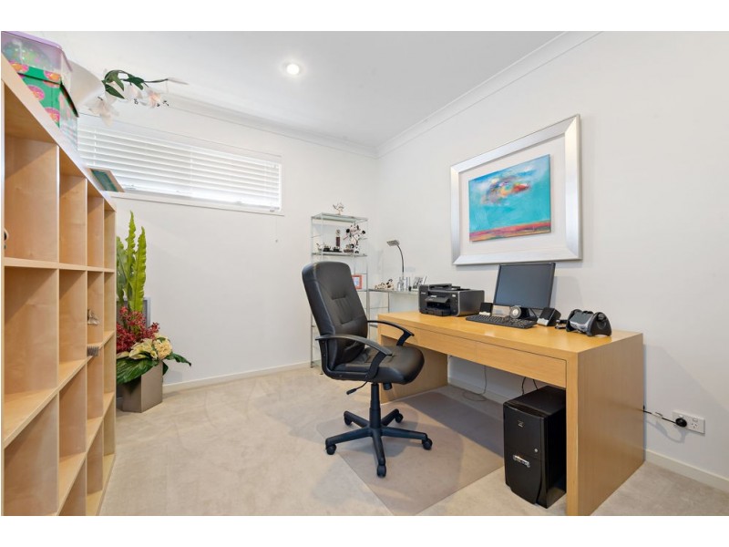 8 Pontiac Circuit, Warner QLD 4500