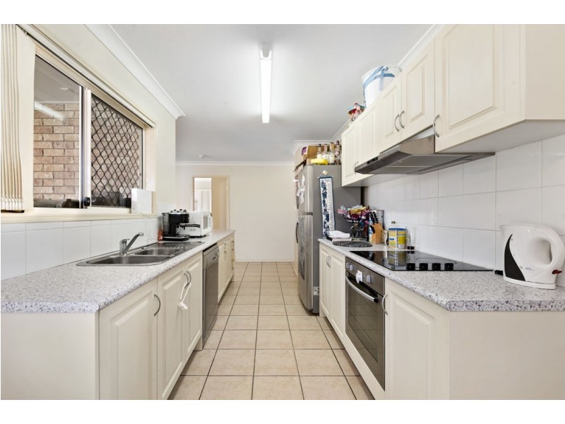 32 Willandra Parade, North Lakes QLD 4509