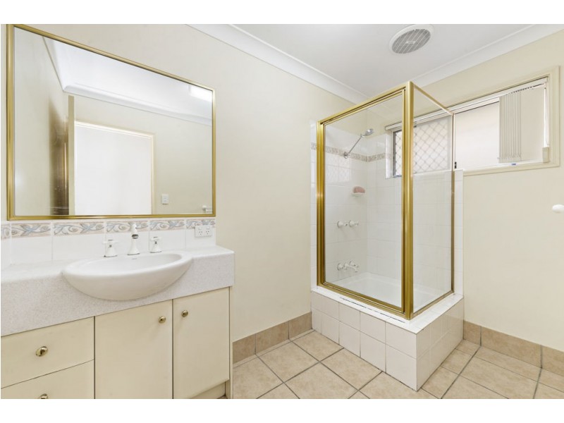 32 Willandra Parade, North Lakes QLD 4509