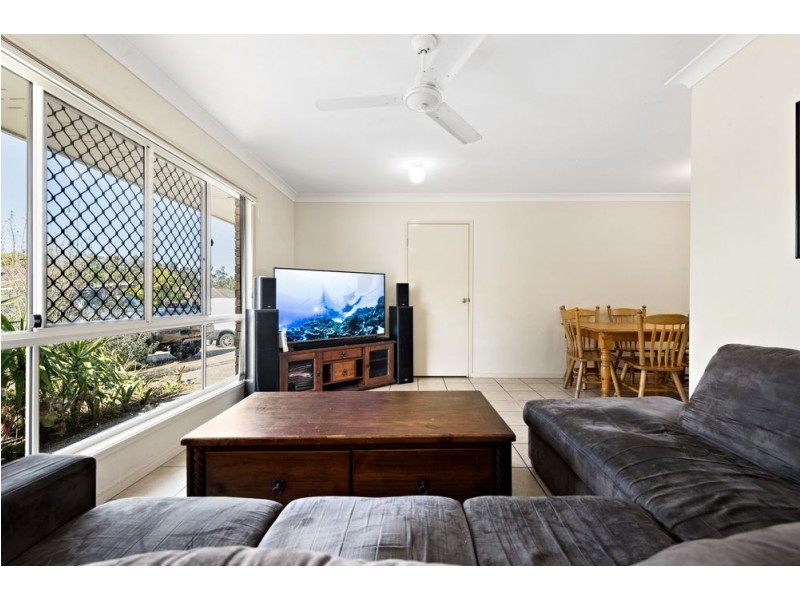 32 Willandra Parade, North Lakes QLD 4509