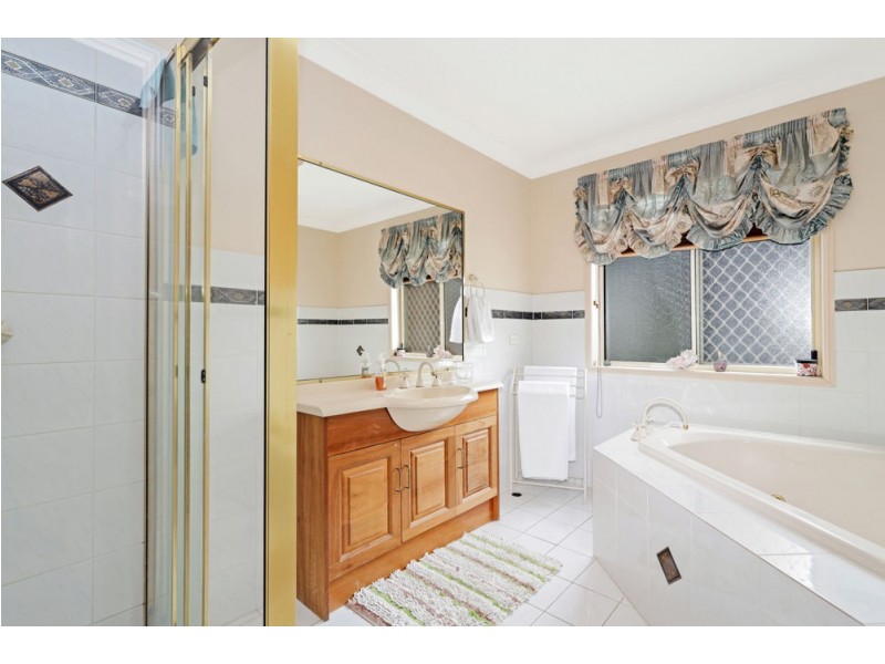 9 Quarrion Court, Warner QLD 4500