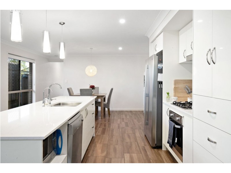 36 Cooloola Circuit, Warner QLD 4500