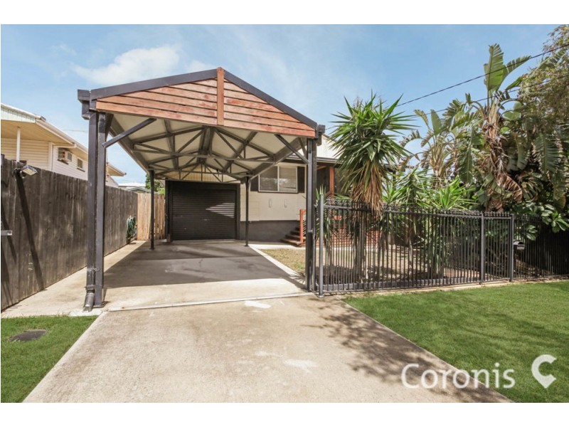 35 Pearl Street, Scarborough QLD 4020