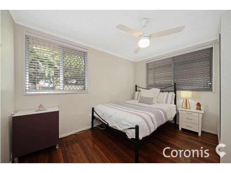 35 Pearl Street, Scarborough QLD 4020