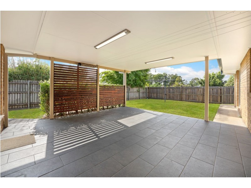 27 Paramount Drive, Warner QLD 4500