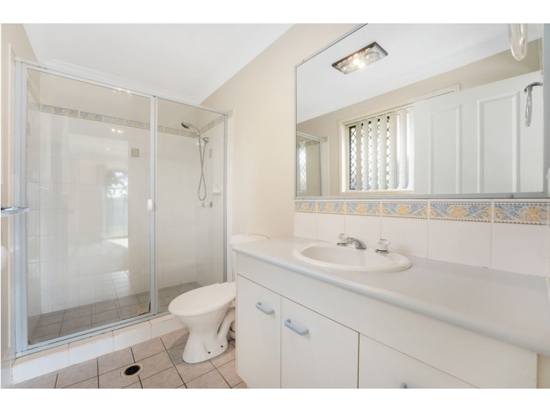 27 Paramount Drive, Warner QLD 4500