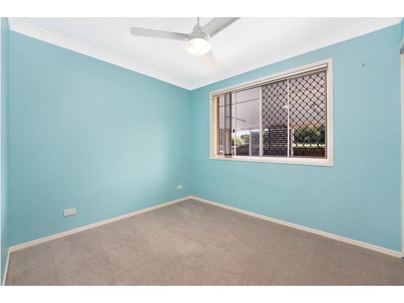 27 Paramount Drive, Warner QLD 4500