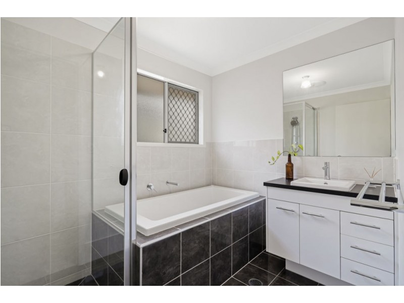 48 St Helen Crescent, Warner QLD 4500