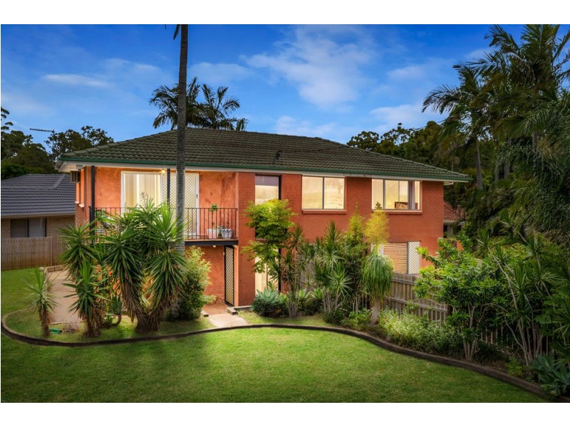 1 Arran Court, Strathpine QLD 4500