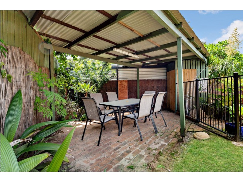 1 Arran Court, Strathpine QLD 4500
