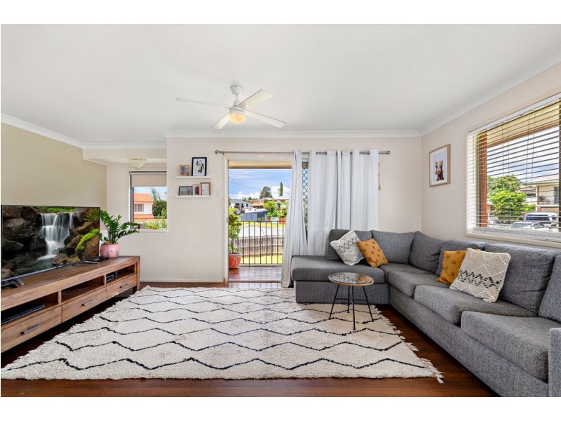 1 Arran Court, Strathpine QLD 4500