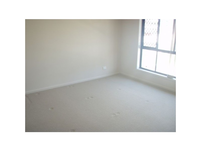 8 Paulette Court, Cashmere QLD 4500