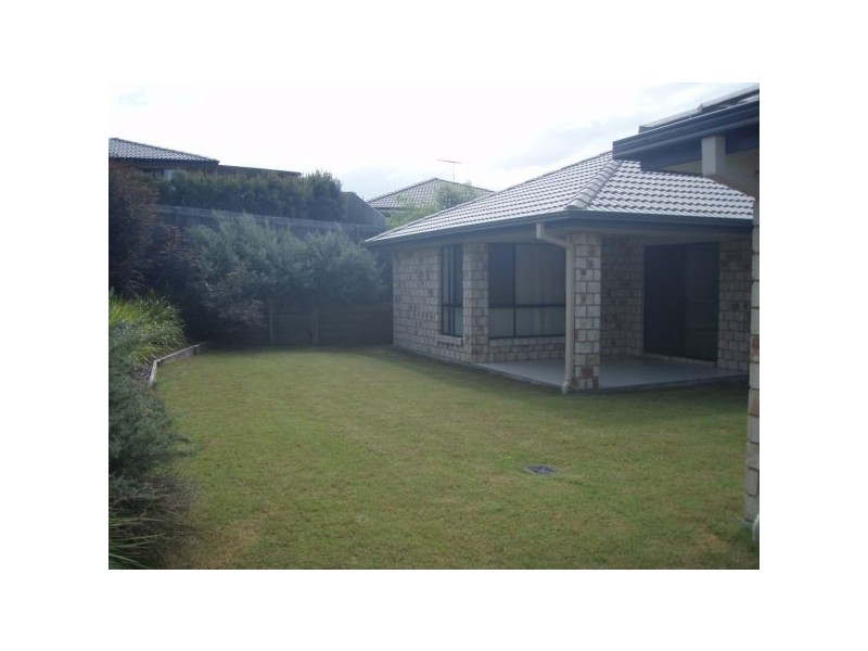 8 Paulette Court, Cashmere QLD 4500