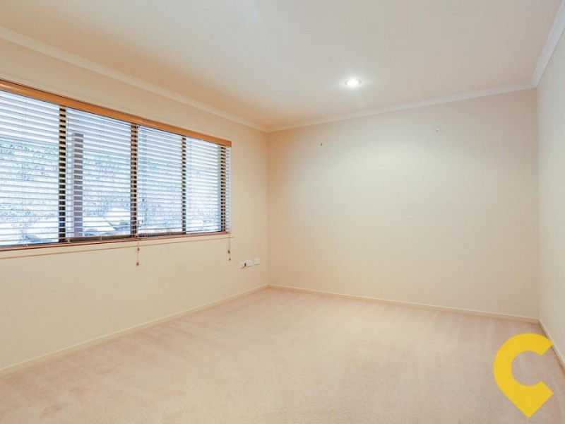 5 Talisman Court, Eatons Hill QLD 4037