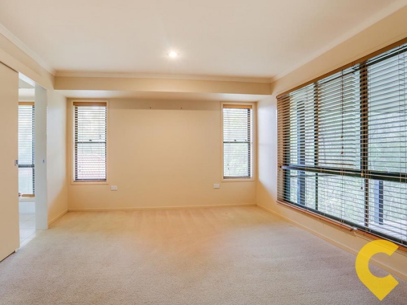 5 Talisman Court, Eatons Hill QLD 4037